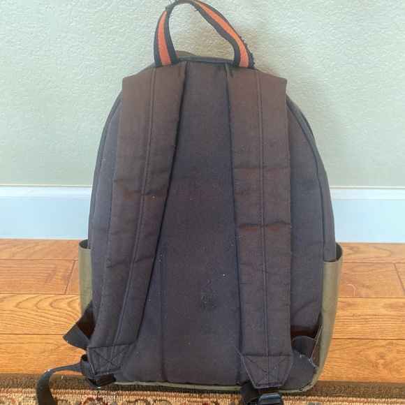 Herschel Classic XL 600D Poly - Black/Ivy Green/Light Grey Crosshatch - Picture 10 of 11